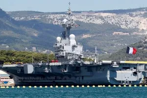 Tàu sân bay Mỹ - Pháp tới Trung Đông phối hợp diệt IS 