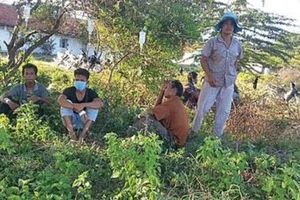 Uống rượu giả, 19 người thiệt mạng ở Campuchia