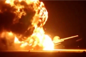 Xuất hiện video máy bay ném bom Tu-95 Nga nổ trên đường băng