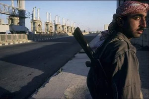 Mỹ không dám không kích IS vì sợ 'đại hồng thủy'