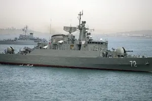 Iran ‘đuổi’ tàu Mỹ ra khỏi khu vực tập trận