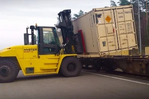 Mỹ chuyển 5.000 tấn đạn dược tới châu Âu