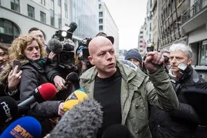 Luật sư nghi phạm khủng bố Paris dọa 'kiện ngược' chính phủ Pháp