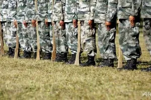 Căng thẳng leo thang, chi tiêu quân sự thế giới lần đầu tăng sau 4 năm