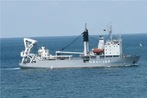  Nga bị tố chở 2 xe tăng vượt biển tới Syria