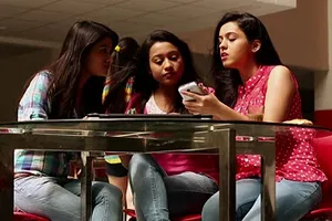 Học sinh trực tiếp cảnh 'giường chiếu' trên Facebook, cảnh sát Mỹ phát hoảng 