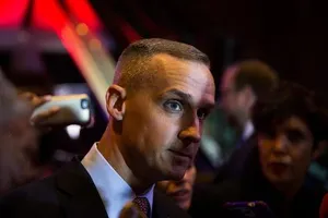 Donald Trump sa thải người quản lý chiến dịch tranh cử