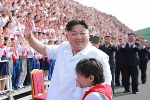 Kim Jong-un cân nặng 130 kg sau 4 năm cầm quyền