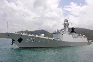 300 tàu chiến Trung Quốc tập trận bắn đạn thật ở Hoa Đông