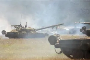 Mỹ sốt vó lo Nga vờ tập trận, đánh úp Ukraine