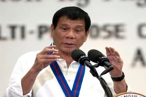 Philippines dọa bỏ Liên Hiệp Quốc, mời Trung Quốc lập tổ chức mới