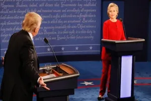 Trump 'kiềm chế' bêu rếu chuyện tình của Bill Clinton