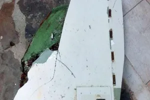 Thêm một mảnh vỡ máy bay được xác nhận của MH370