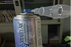 Ô nhiễm, dân Trung Quốc đổ xô mua không khí đóng chai