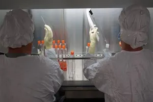 Mỹ bắt đầu thử nghiệm vaccine ngừa Zika trên người