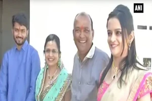 Tỉ phú xây 90 căn nhà tình thương làm quà cưới cho con