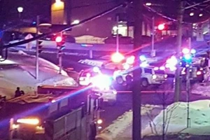 Xả súng tại nhà thờ Hồi giáo với 40 người bên trong