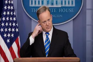 Ông Trump không hài lòng với phát ngôn viên Nhà Trắng?