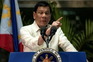 Ông Duterte muốn chia sẻ tài nguyên biển với Trung Quốc