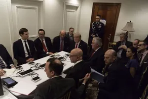 Mỹ tấn công Syria: Hé lộ ‘phòng chiến tranh’ của Trump 