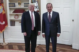 Trump nói có toàn quyền tiết lộ tin tối mật với Nga