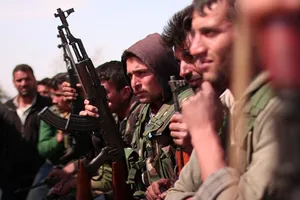 Nga-Mỹ siết chặt vòng vây, IS băng sông tháo chạy