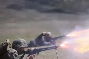 Trung Quốc tuyên bố tăng tập trận sát Ấn Độ