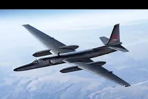 Cận cảnh sân bay quân sự Mỹ đang dõi sát Triều Tiên