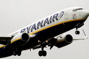 9 người đàn ông bị đuổi khỏi máy bay sau câu nói đùa