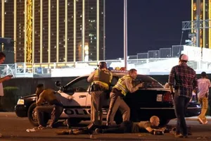 Xả súng ở Las Vegas: 20 người chết, 100 người bị thương