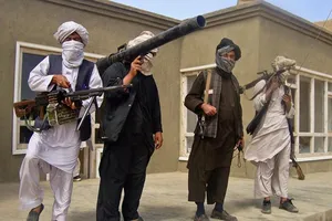 Thủ lĩnh Taliban lệnh không đối đầu IS nữa