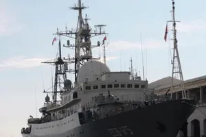 Tàu do thám Nga tiến sát Bờ Đông nước Mỹ