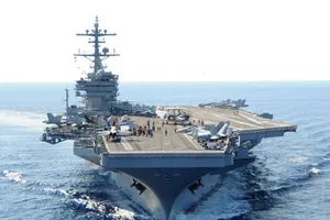 Mỹ điều tàu sân bay tới nơi phát hiện tàu do thám Nga