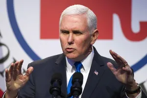 Phó Tổng thống Mỹ công du, tăng sức ép lên Triều Tiên