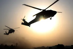 Nghi 3 trực thăng Mỹ di tản thủ lĩnh IS ở Syria