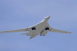 Nga nâng cấp 'Thiên nga trắng' Tu-160 bay thêm 1.000 km