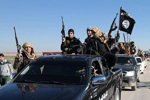 Nga: Khủng bố ở Syria nhận tiền, vũ khí từ nước ngoài