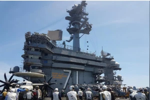 Hàng không mẫu hạm Mỹ diễn tập trên biển Đông