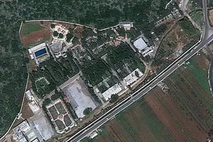 Mỹ xem xét 8 mục tiêu dội tên lửa ở Syria