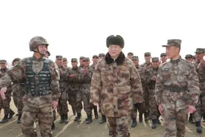 Lính Trung Quốc được lệnh giảm cân, đánh bóng hình ảnh