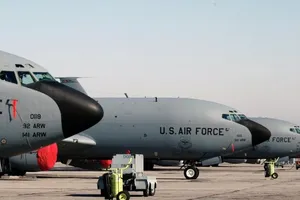 Mỹ điều 4 máy bay tiếp dầu KC-135, 150 binh sĩ tới Ukraine