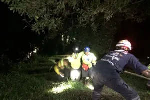 10 thành viên cứu hộ đội bóng nhí Thái Lan bị thương