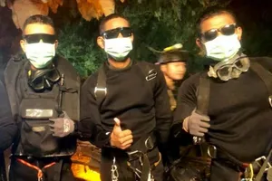 Video khoảnh khắc cuối cùng vụ giải cứu đội bóng Thái Lan