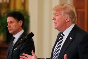 Ông Trump bất ngờ nói sẵn sàng gặp lãnh đạo Iran vô điều kiện