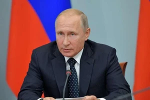 Ông Putin sa thải 15 tướng lĩnh trước tập trận lịch sử