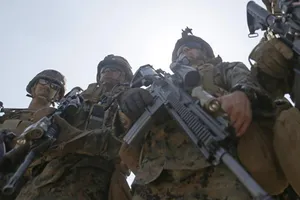 Nghe Nga đe dọa, Mỹ lập tức điều quân tiếp viện tới Syria