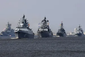 Mỹ: Vì sao tàu chiến Nga vẫn áp sát Syria dù đã hết tập trận?
