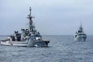 Tàu chiến NATO kéo vào Địa Trung Hải, áp sát Syria