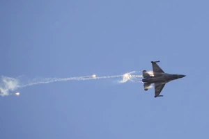 Nga xác nhận: Phòng không Syria bắn rơi trinh sát cơ Il-20 