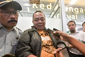 Rơi máy bay Indonesia: 1 quan chức thoát chết nhờ tắc đường